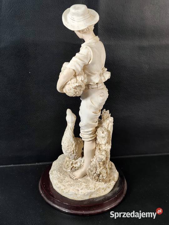 Figura Chłopca Z Gęsiami Włoski Alabaster