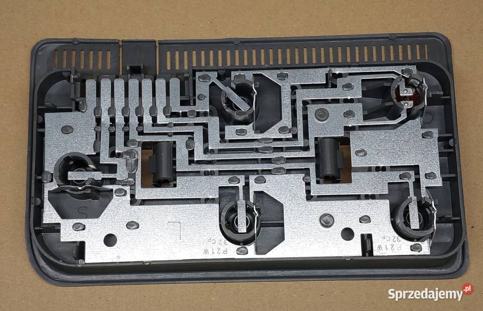 WKŁAD LAMPY LEWY TYŁ VOLVO 440 460 19881993 Mielęcin sprzedam