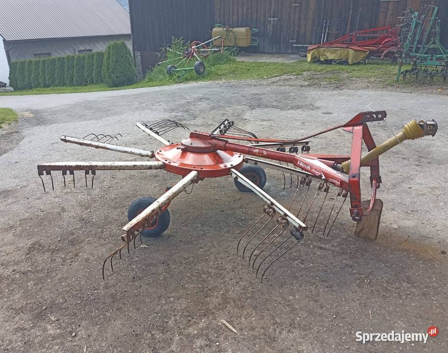 Zgrabiarka karuzelowa DeutzFahr nieuszkodzony
