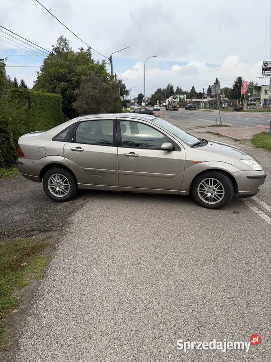 Ford Focus 16 benzyna GHIA mazowieckie Warszawa