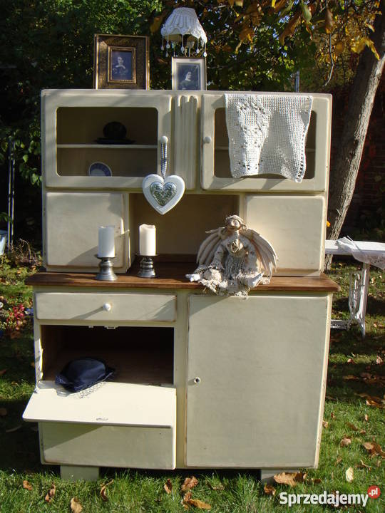 kredens z potencjałem