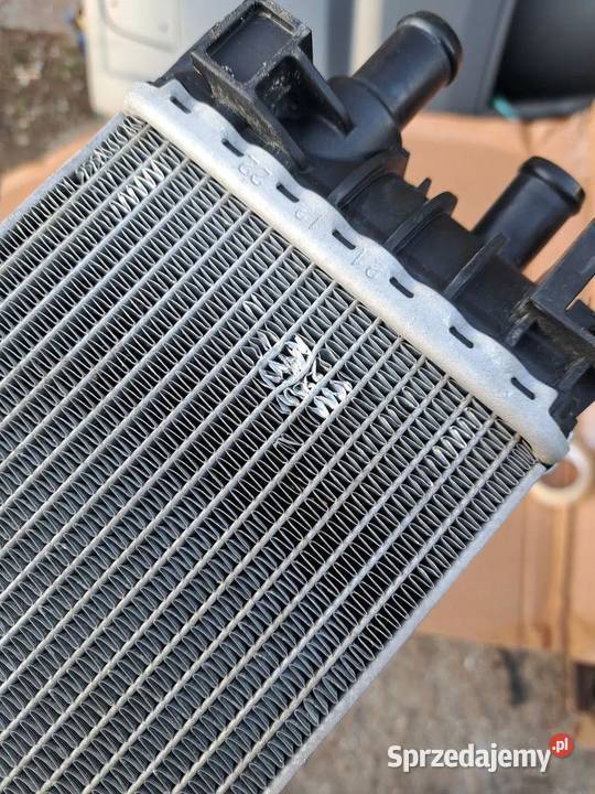 Dodatkowa chłodnica wody Audi A4 B9 8W0 sprzedam