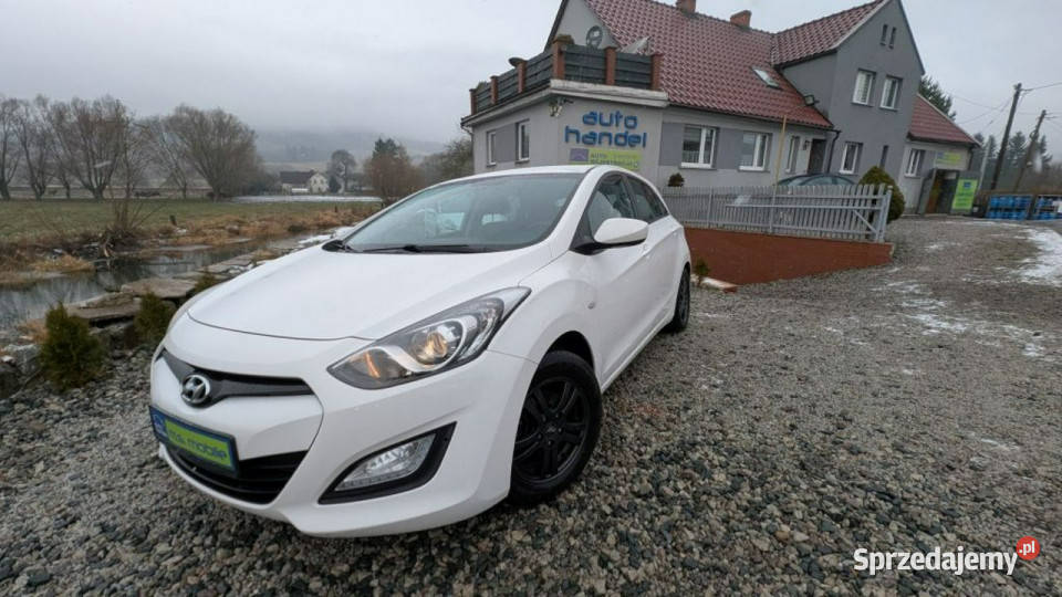 Hyundai i30 2 komplety opon II 2012 2016 nieuszkodzony Kamienna Góra