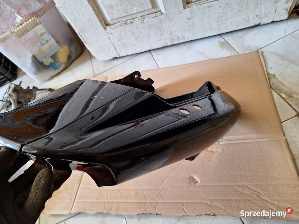 Yamaha FZS 600 ogon owiewka tył fzs600 plastik Jelenia Góra
