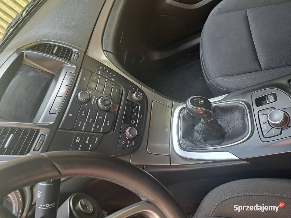 Opel Insignia 2009r 20cdti hak