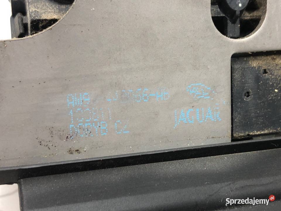 ZAMEK KLAPY TYŁ JAGUAR XJ SedanLimuzyna podkarpackie