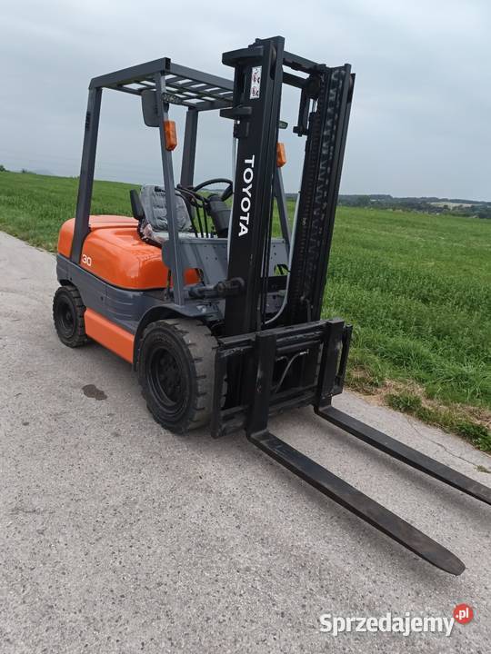 Wózek widłowy Toyota 6fdf30 Wadowice sprzedam