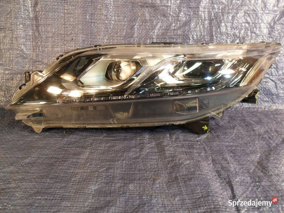 Mitsubishi Eclipse Cross reflektor prawy przedni Motoryzacja Nowy Tomyśl sprzedam