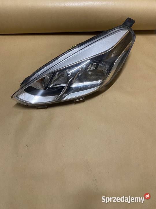 Lampa przód lewy Ford fiesta mk8 osobowe dolnośląskie