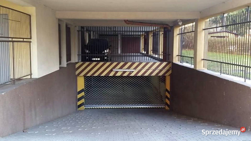 GARAŻ Słoneckiego Prądnik Czerwony do wynajęcia w budynku Garaże i miejsca postojowe Kraków