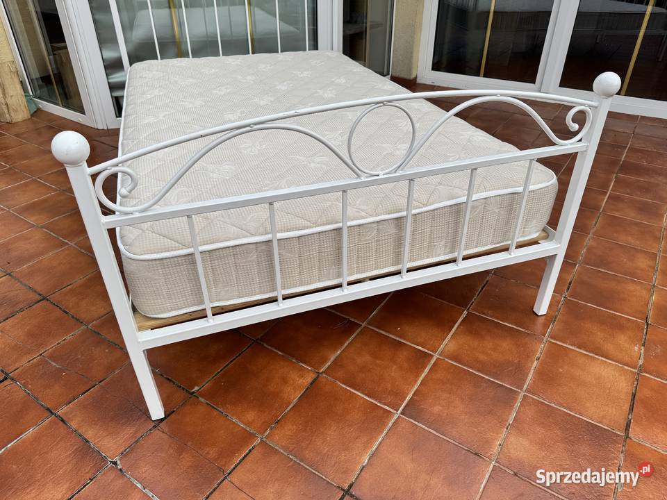 Łóżko z materacem 120x200 białe metalowe łoże mazowieckie Garwolin