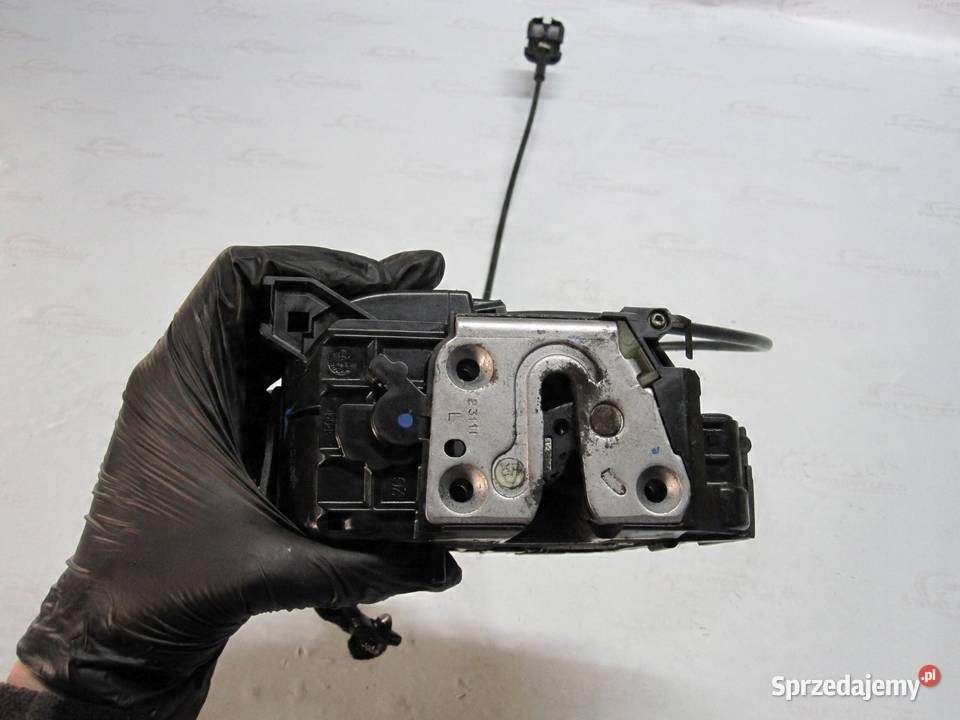 RENAULT CLIO III LIFT 12r zamek drzwi lewy tył osobowe