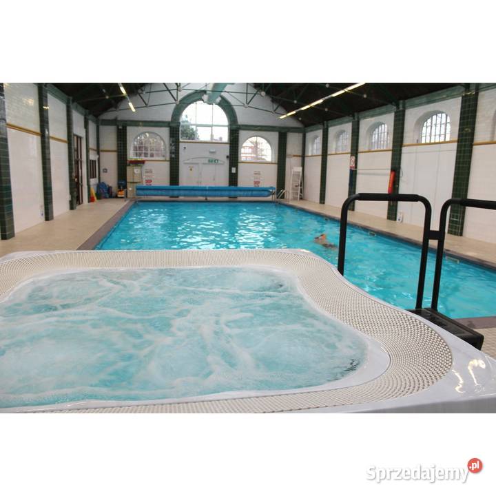 Jacuzzi z systemem przelewowym Jacuzzi do hoteli Rzeszów