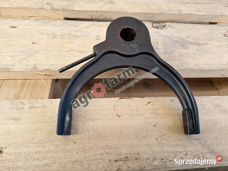 Widełki skrzyni biegów Massey Ferguson 6485 8110 Byków