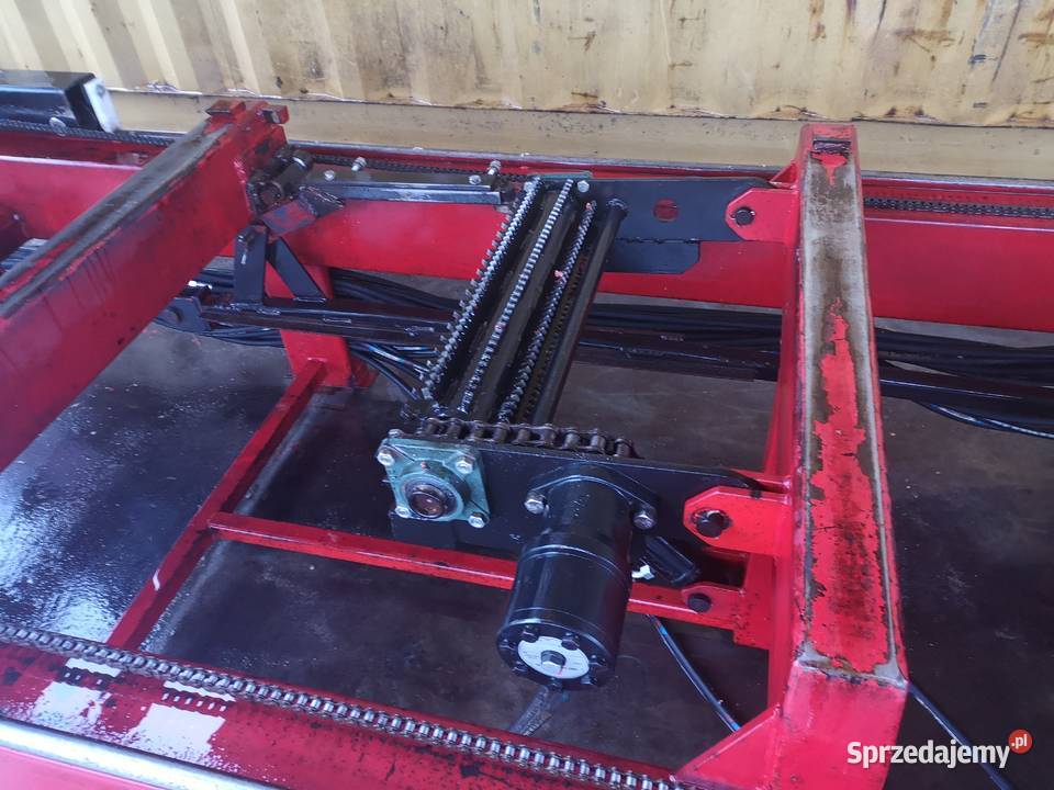 Trak T600 taśmowy z pełną hydrauliką 2017 r Rytel