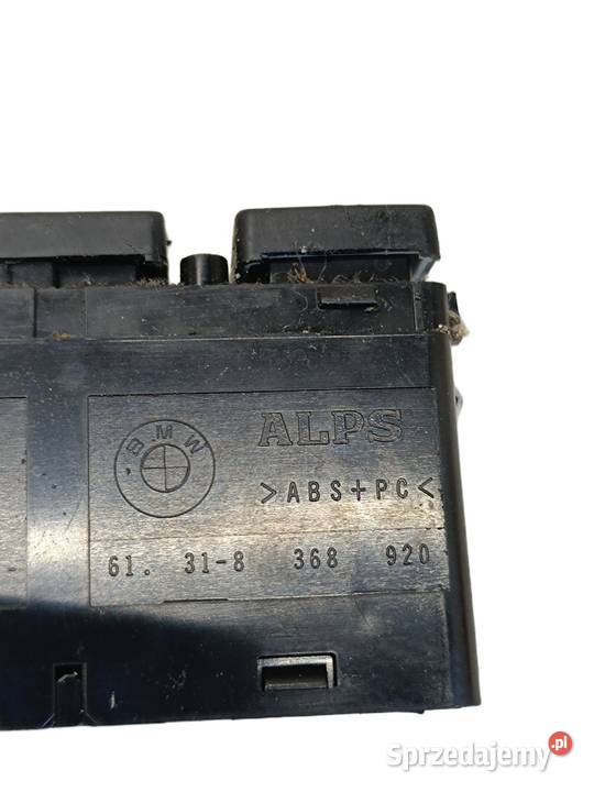 Włącznik świateł awaryjnych zamek drzwi 8368920 Rok produkcji 2004