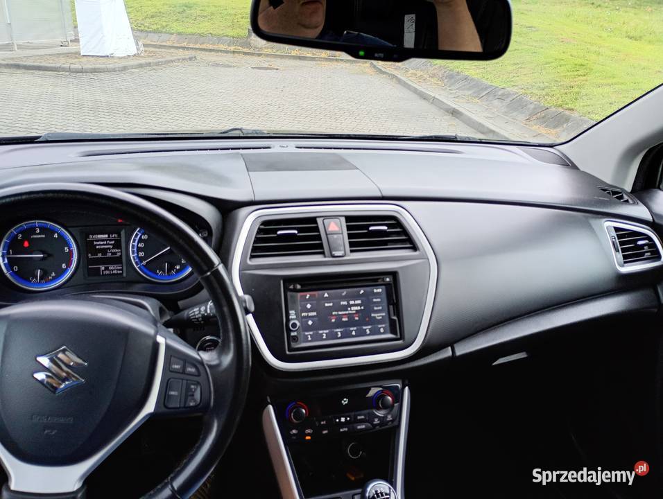 Suzuki SX4 scros nieuszkodzony Stronie