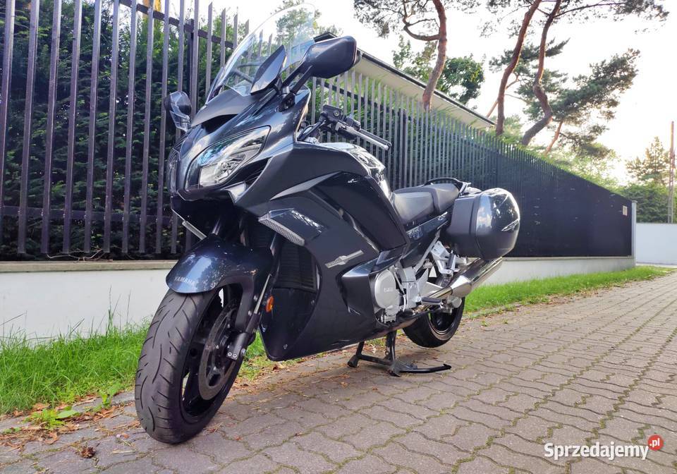 Yamaha FJR 1300 2018 6 biegów LED ABS 3 kufry 60000km Warszawa