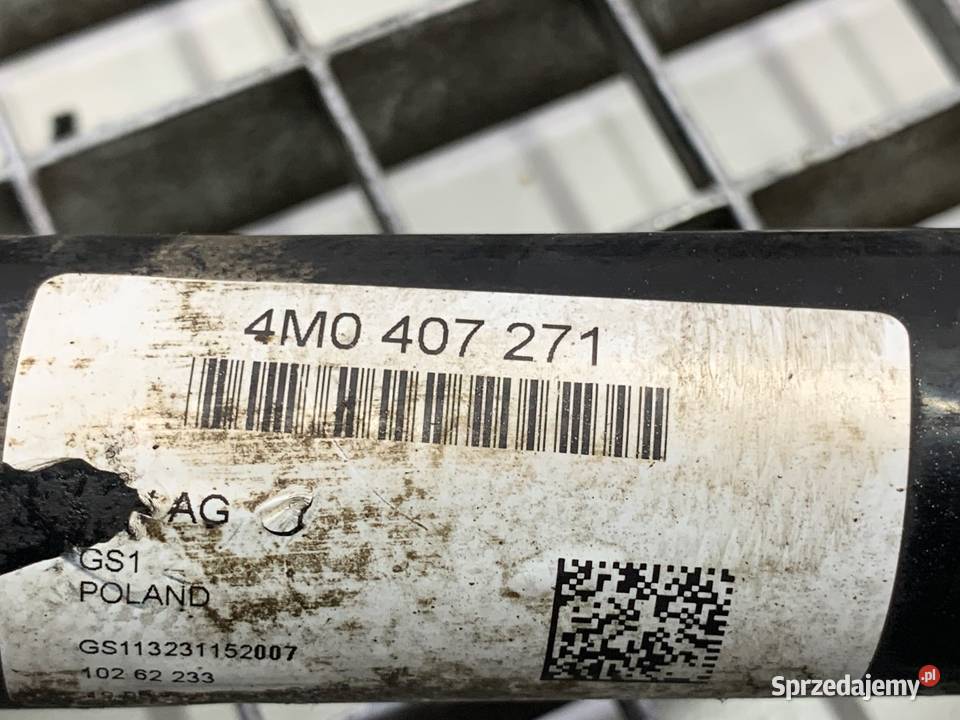 PÓŁOŚ PRAWY PRZÓD AUDI Q7 4M 4M0407271 30 272