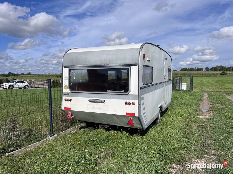 Przyczepa kempingowa oldtimer 1 Giże