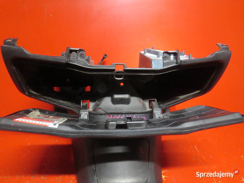 SUZUKI BURGMAN 400 250 07 k7 kokpit schowek Warszawa