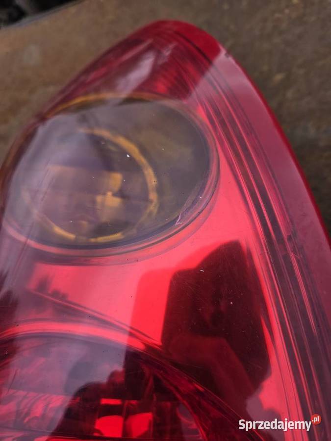 Lampy tylne Nissan Primera P12 kombi osobowe Łagów sprzedam