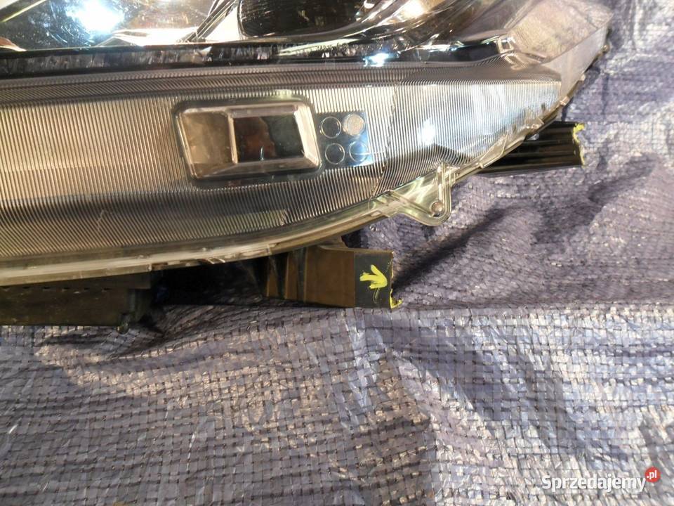 Mitsubishi Eclipse Cross reflektor prawy przedni Nowy Tomyśl