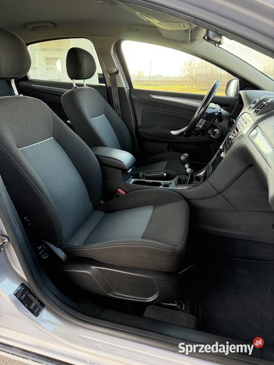 Ford Mondeo 20 TDci 2013r Salon Euro 5 FV 23 nieuszkodzony
