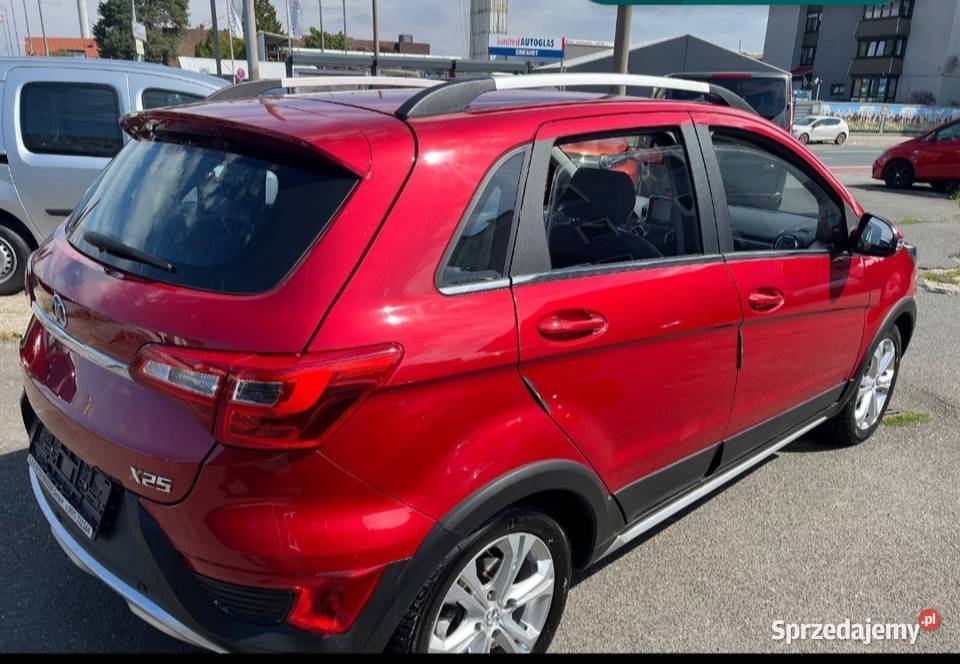 BAIC X25 15 BENZYNA MITSUBISHI 2018 86 900 SUV Dębica