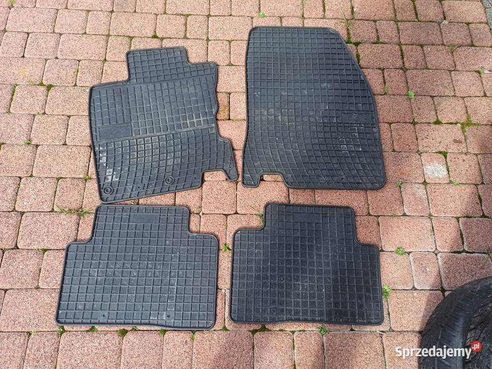 Dywaniki gumowe Nissan Qashqai J11 osobowe Bochnia