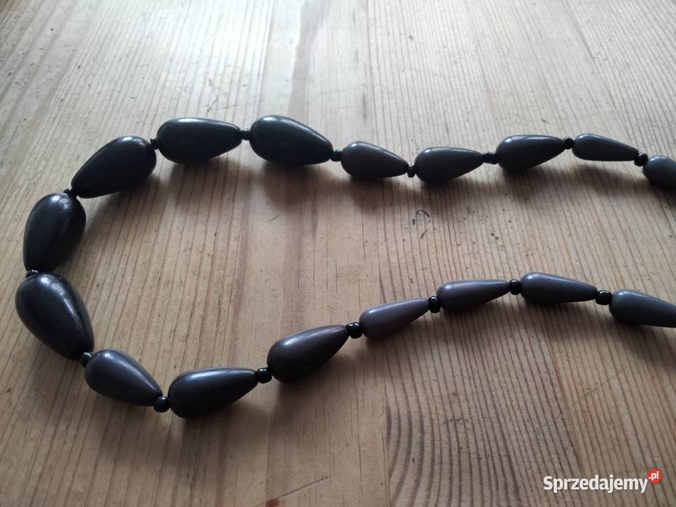 Korale kolor szary przechodzi w czerń Moda i Styl Ostrów Wielkopolski