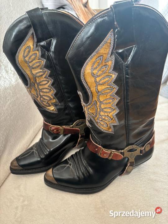 Skórzane kozaki kowbojki biker z ozdobną uprzężą Stegna sprzedam