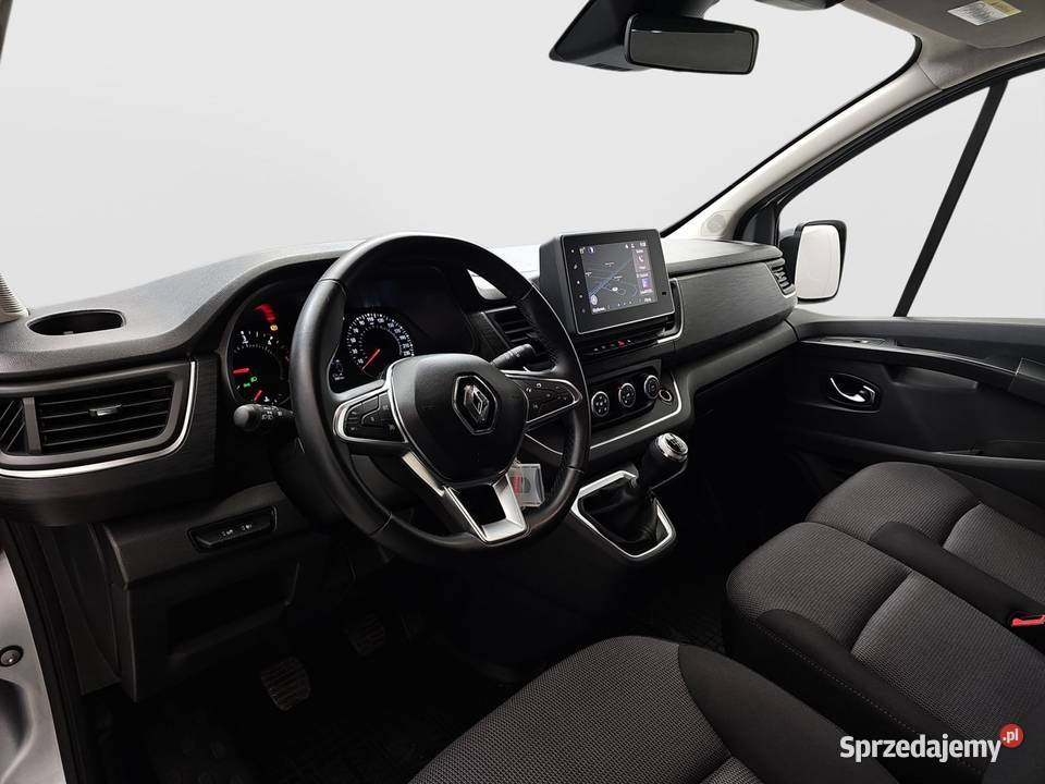RENAULT TRAFIC OSOBOWY 9 miejscowy L2 wersja srebrny