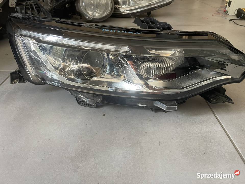 Renault Talisman reflektor prawy Oświetlenie Kozubszczyzna