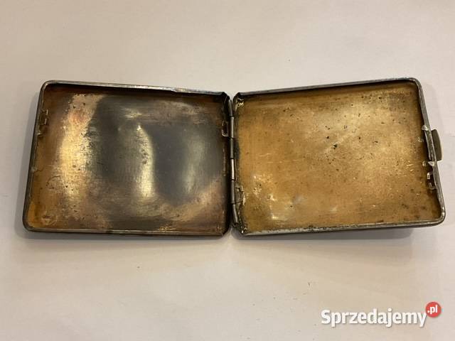 Elegancka papierosnica z herbem Berlin