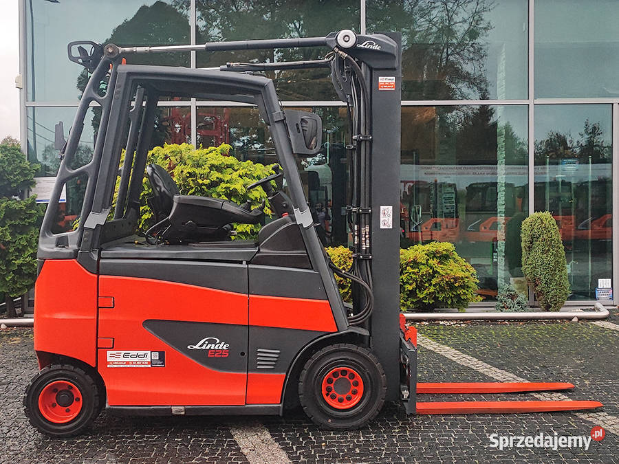 Wózek widłowy Linde E25H01600 triplex 533 m Kęty