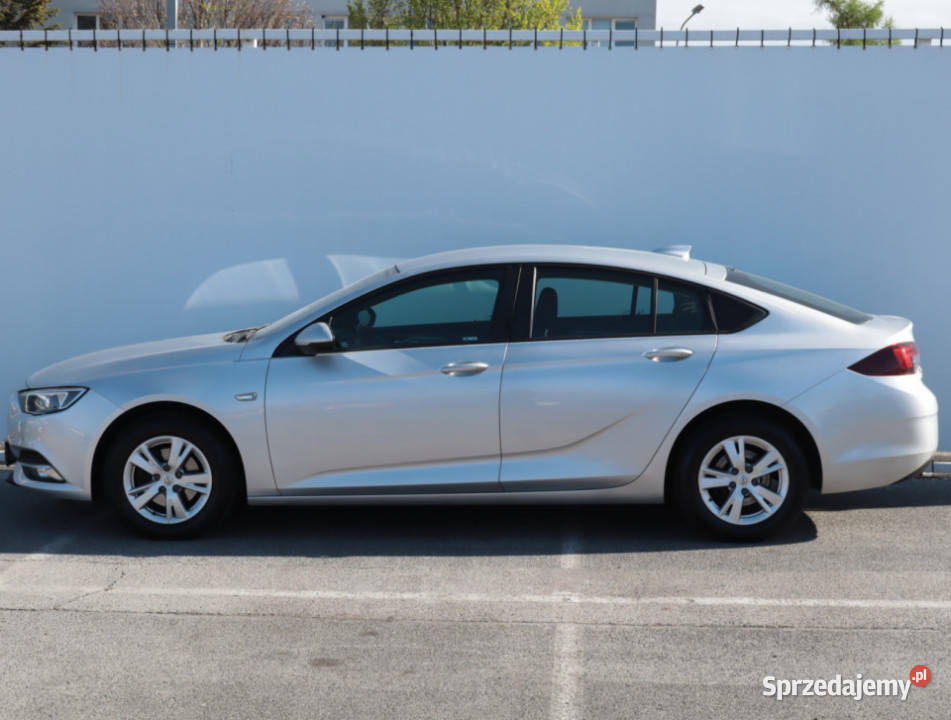 Opel Insignia 16 CDTI światła przeciwmgielne