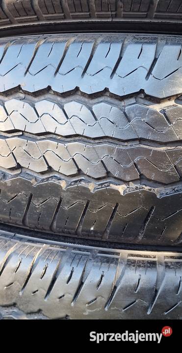 Opony do busa 225 x 65 R16C Wzmacniane Dębno