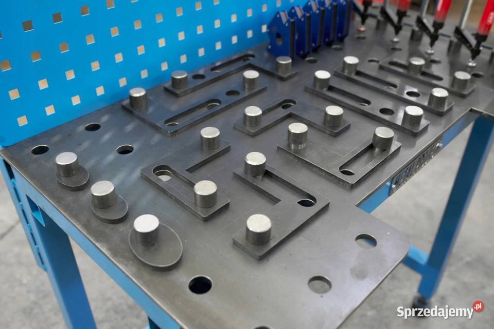 STÓŁ SPAWALNICZY 600 X 1000 SYSTEM 28 NARZĘDZIA Poznań sprzedam