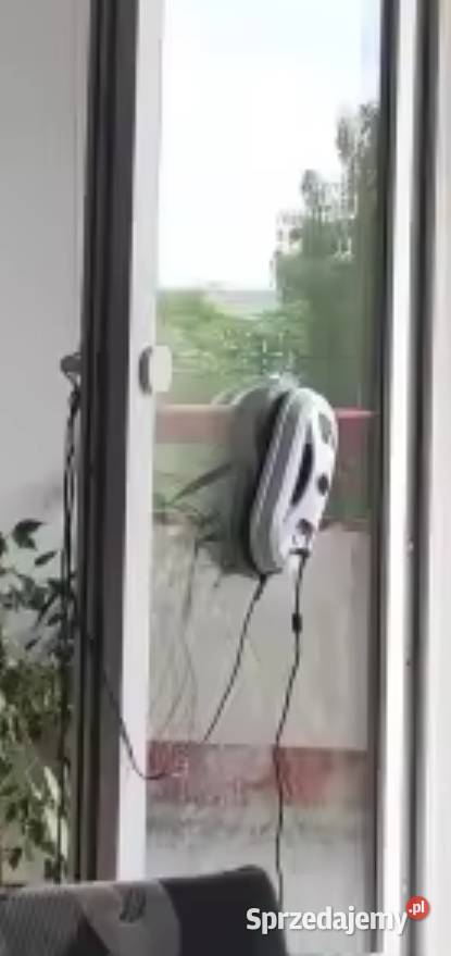 Robot myjący okna Mycie okien, witryn, przeszkleń Lublin