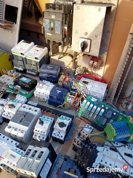 Elektronika z demontażu maszyn i rozdzielni sprzedam