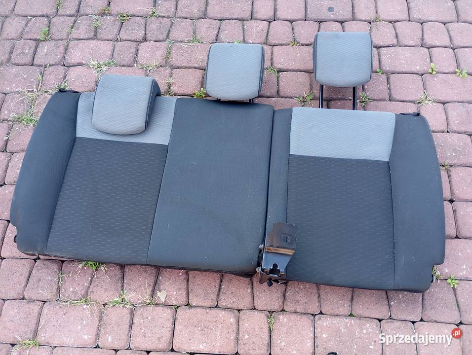 kanapa tył clio 3 kombi 2011r Rok produkcji 2011 Nadarzyn