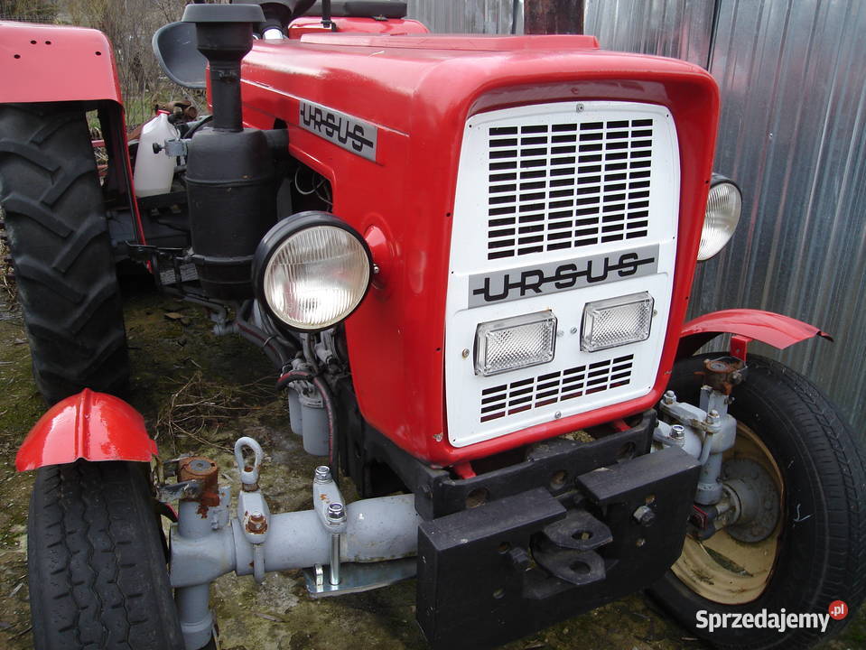 Ciągnik ursus c 330 Tołcze