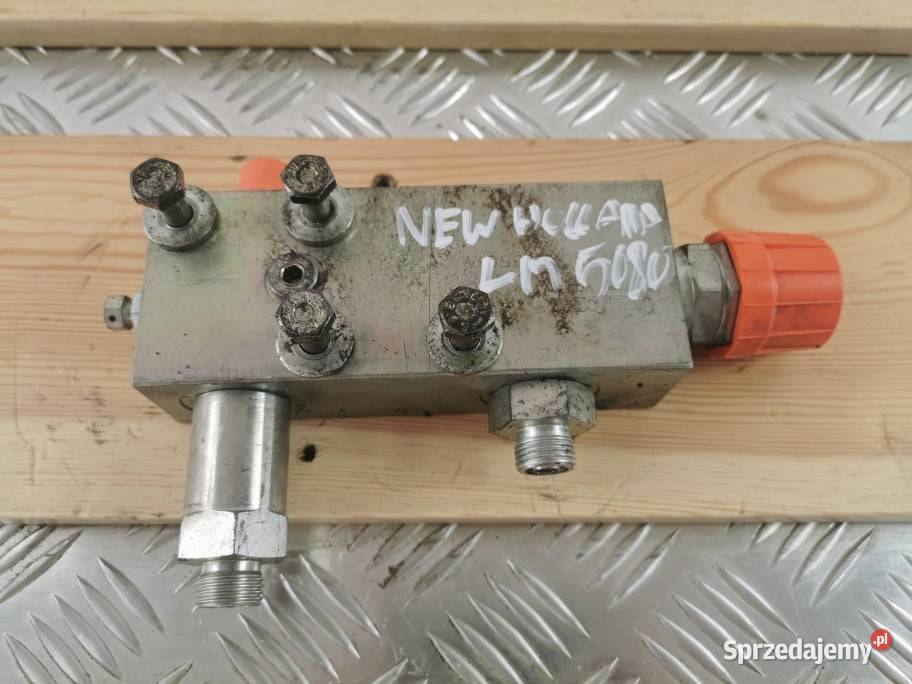 Holland LM 5080 Zamek cylindra wysypu Wilkowo
