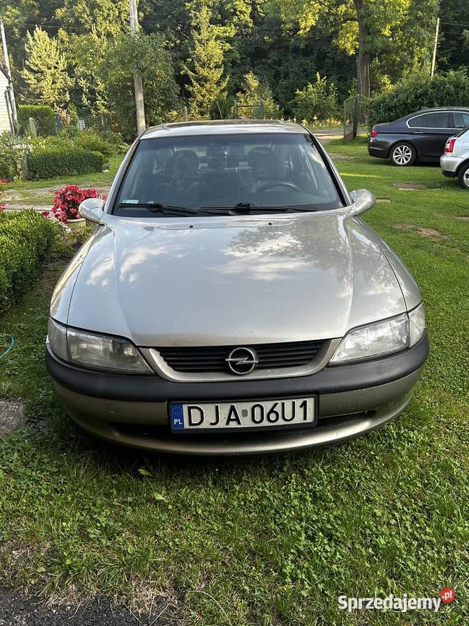 Opel vectra b 16 liftback Bolków sprzedam