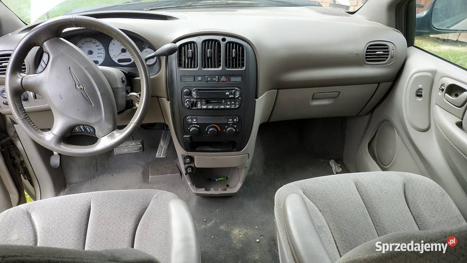 Chrysler Grand Voyager 2003 uszkodzony lubelskie Kosarzew Dolny-Kolonia