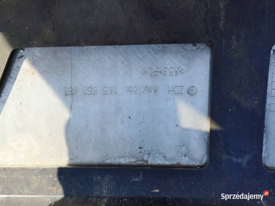Grill Vw Golf 5 Kombi Jetta Rok produkcji 2005 wielkopolskie Międzychód