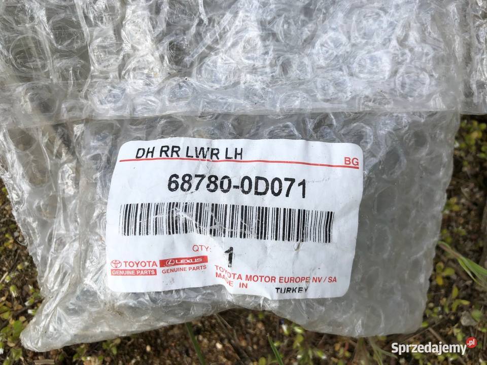 Yaris xp130 Zawias dolny przednich lewych drzwi Białystok