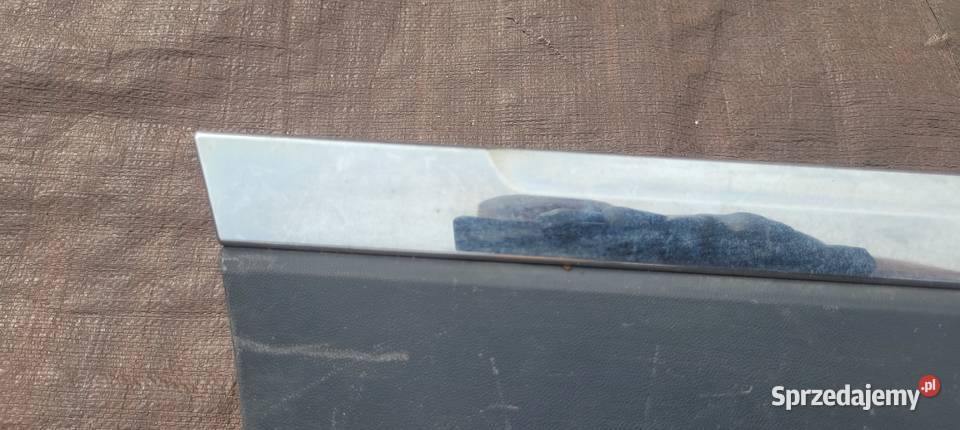 VW TIGUAN 5NA LISTWA DRZWI PRAWY TYŁ osobowe śląskie Ruda Śląska