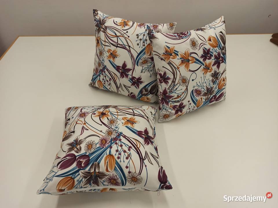 Poduszka dekoracyjna w kwiaty na wymiar Radom